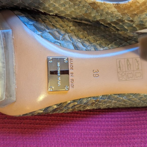 Michael Kors Snakeskin sized 39 EU/8 US Heels - Picture 11 of 16